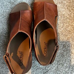 NEW-Corkys Chestnut Open-Toe Sandals